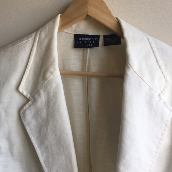 SOLD Vintage Cream Linen Blazer - Picture 3 of 5